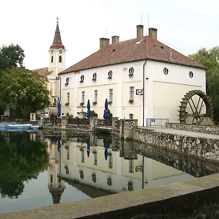 Szent Gyorgy Apartman Light *